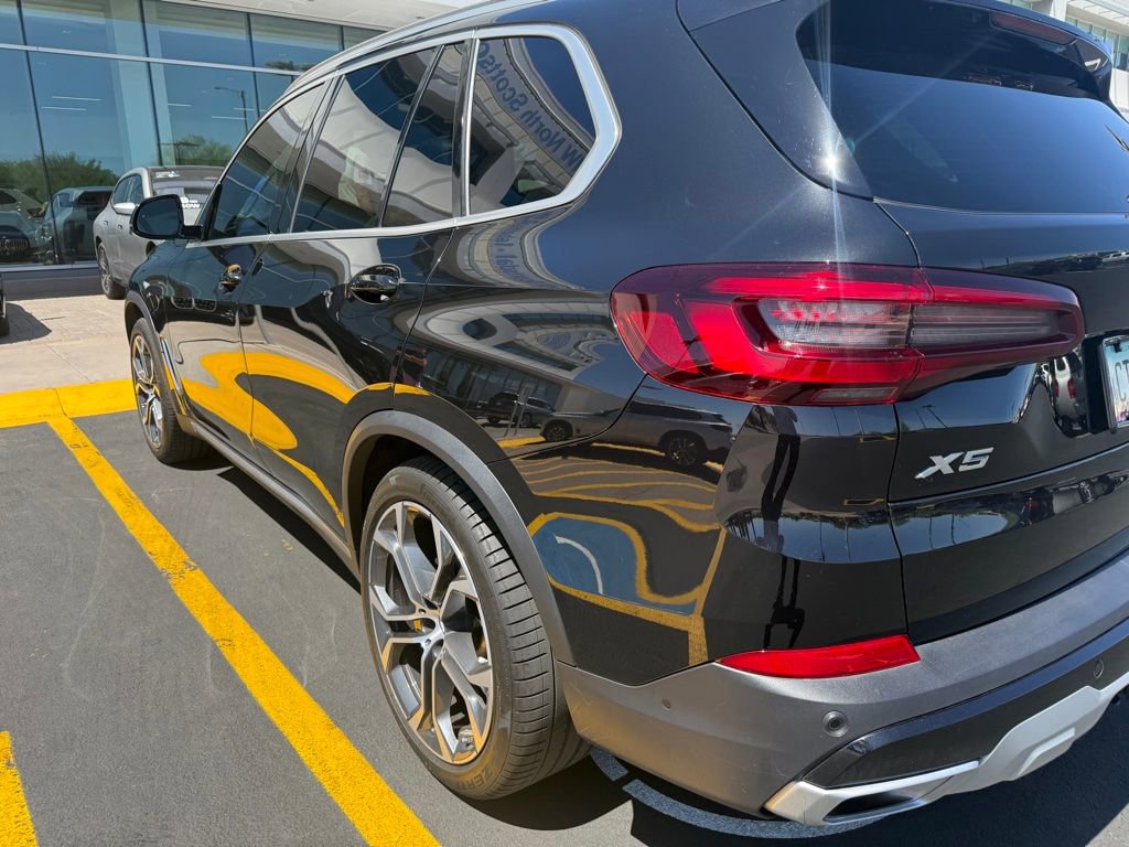 Used 2023 BMW X5 sDrive40i w/ Premium Package image 4