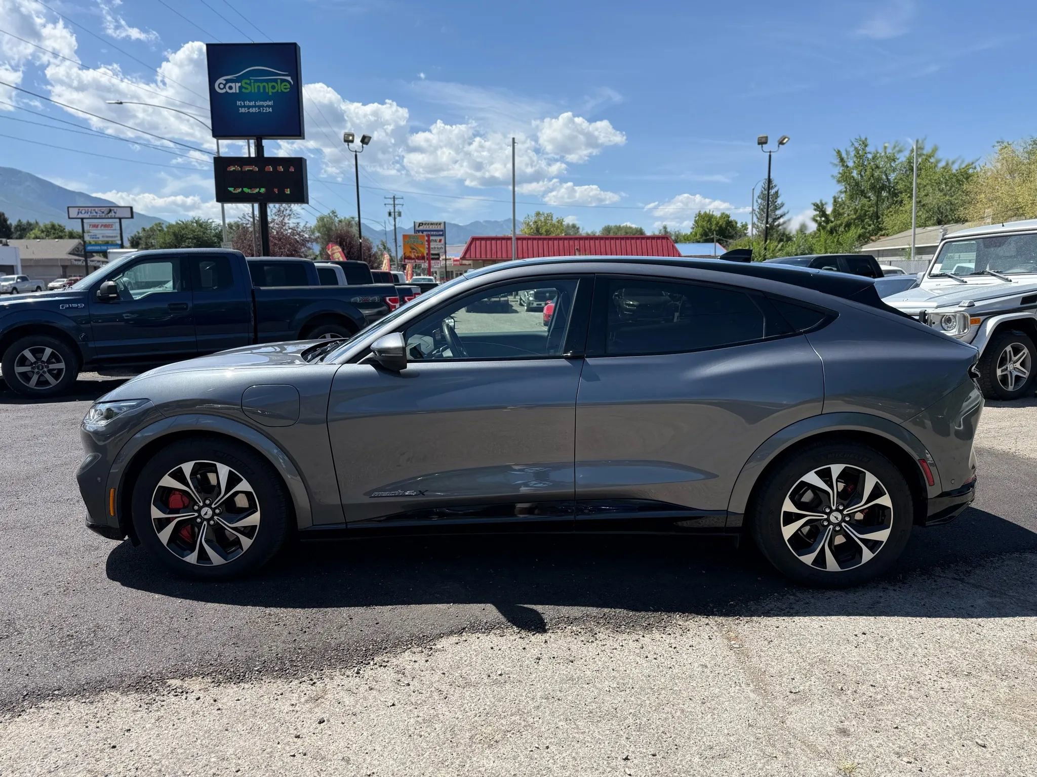 Used 2021 Ford Mustang Mach-E Premium w/ Equipment Group 301A image 5