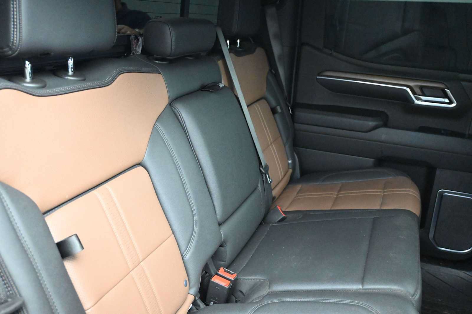 Used 2024 Chevrolet Silverado 1500 High Country w/ High Country Premium Package AWD/4WD image 29