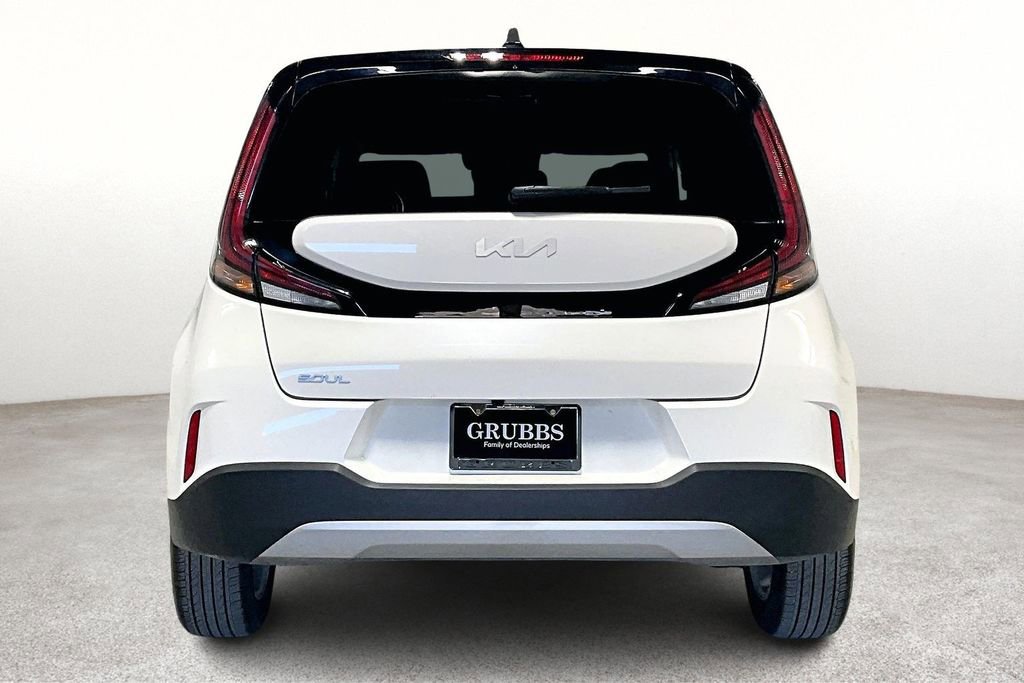 Used 2025 Kia Soul LX image 6
