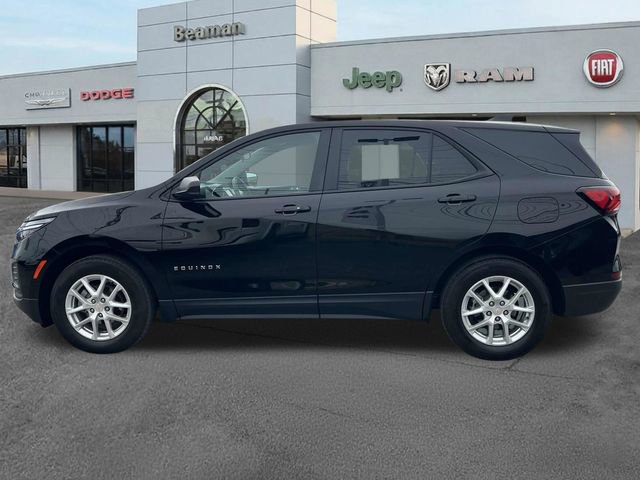 Used 2024 Chevrolet Equinox LS w/ LS Convenience Package FWD image 4