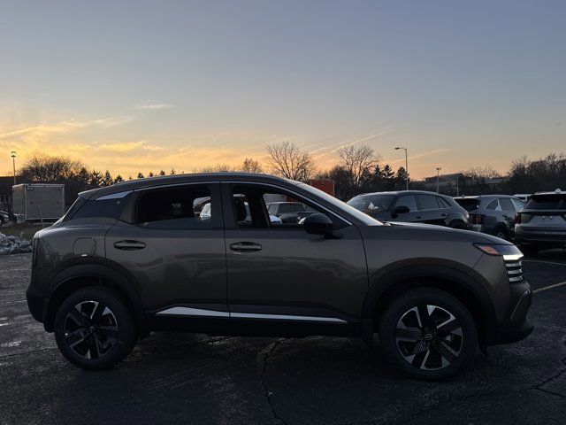 New 2026 Nissan Kicks SV w/ SV Premium Package image 5