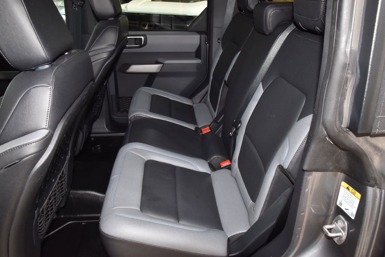 Certified 2021 Ford Bronco Black Diamond w/ Sasquatch Package image 14