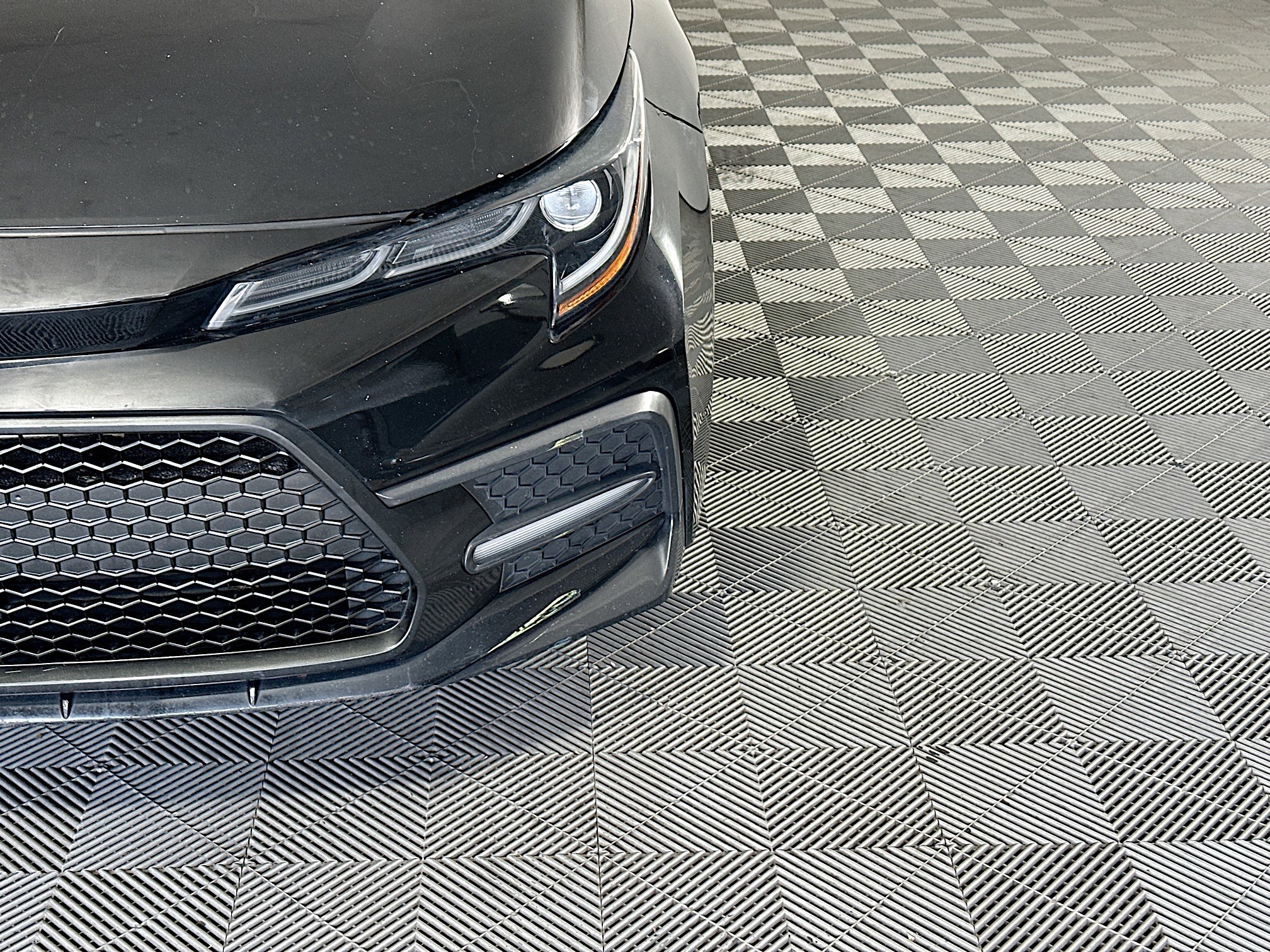 Used 2020 Toyota Corolla SE FWD image 9