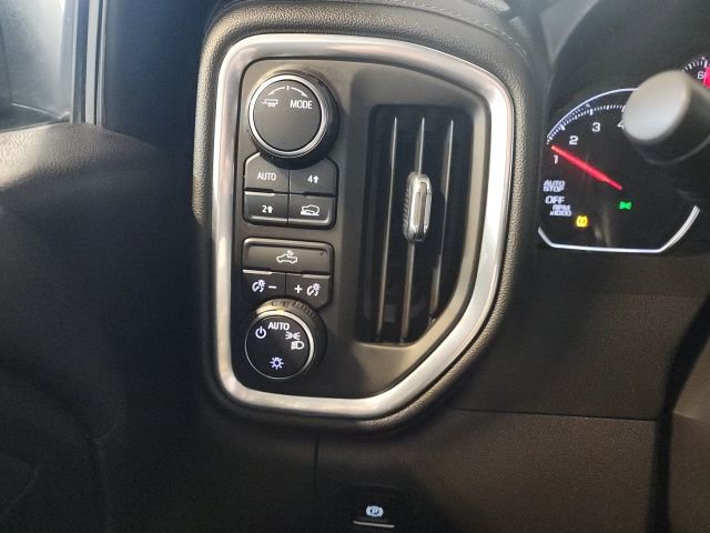 Used 2021 Chevrolet Silverado 1500 LT w/ Convenience Package II image 31