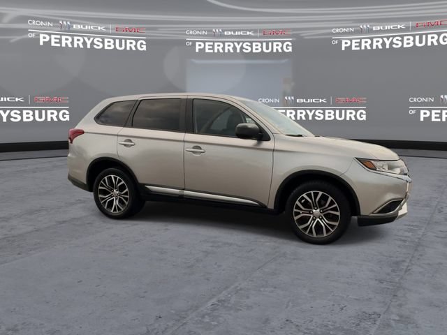 Used 2018 Mitsubishi Outlander ES AWD/4WD image 9