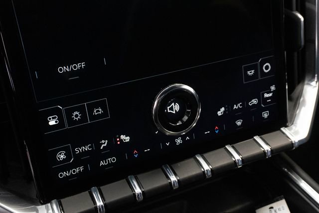 Used 2025 GMC Acadia Elevation image 5