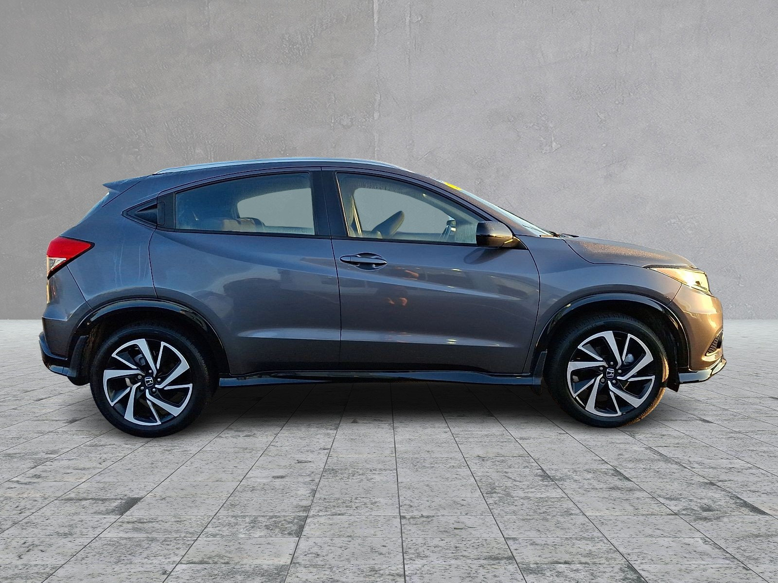 Used 2019 Honda HR-V Sport image 4