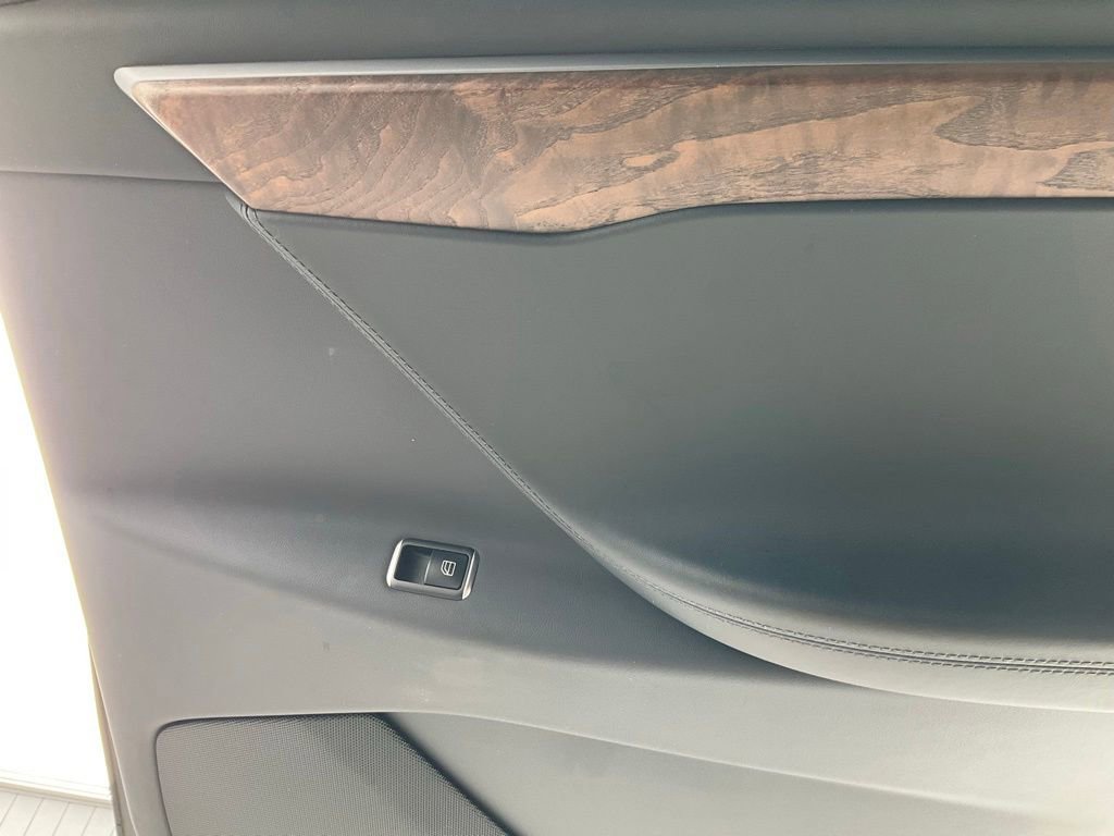 Used 2019 Tesla Model X Long Range AWD/4WD image 78