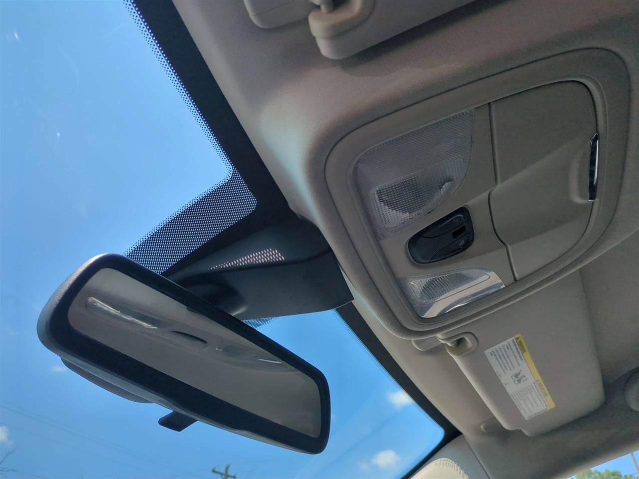 Used 2015 Chrysler 200 Limited FWD image 25