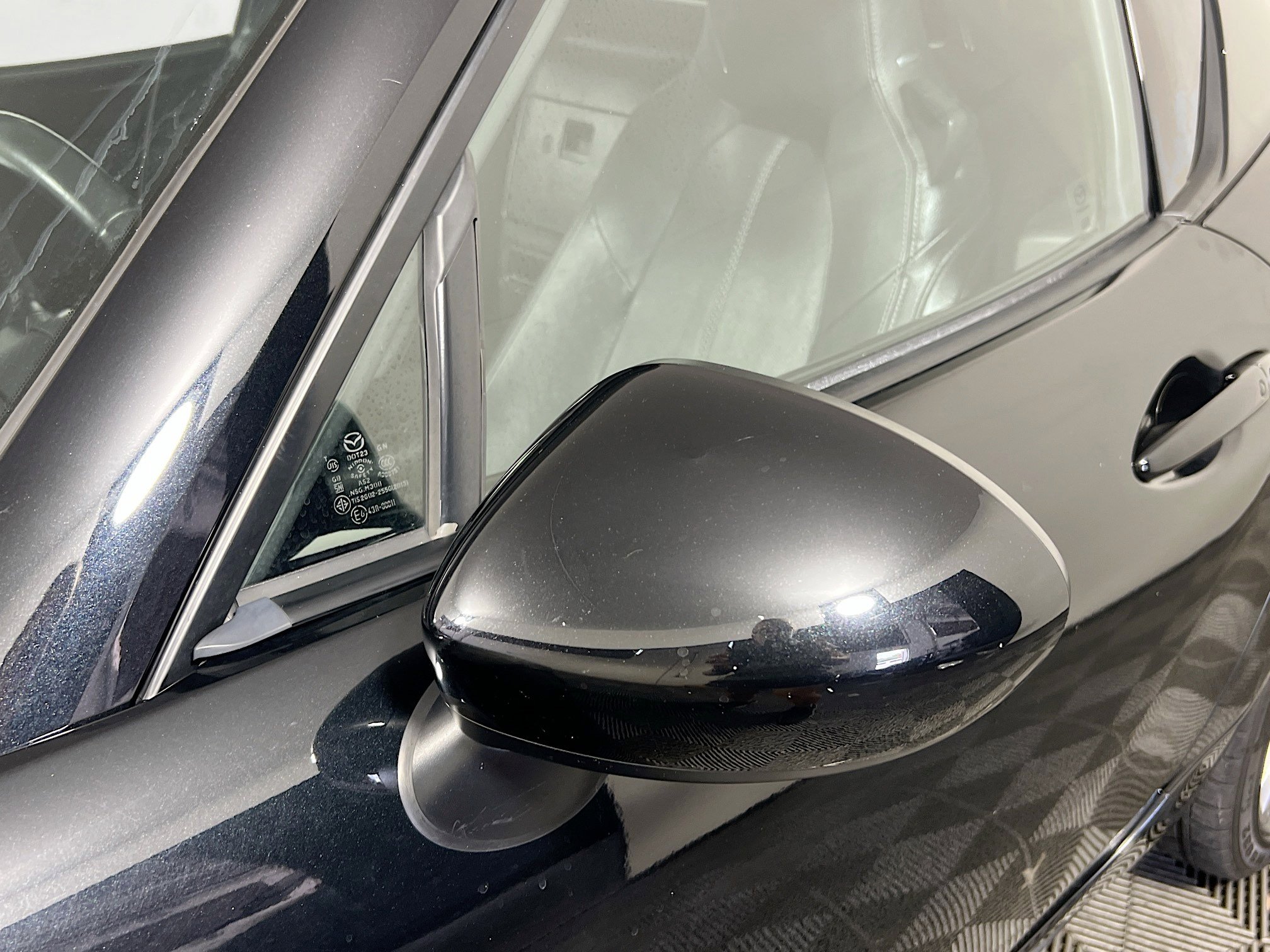 Used 2023 MAZDA MX-5 Miata Grand Touring RWD image 12