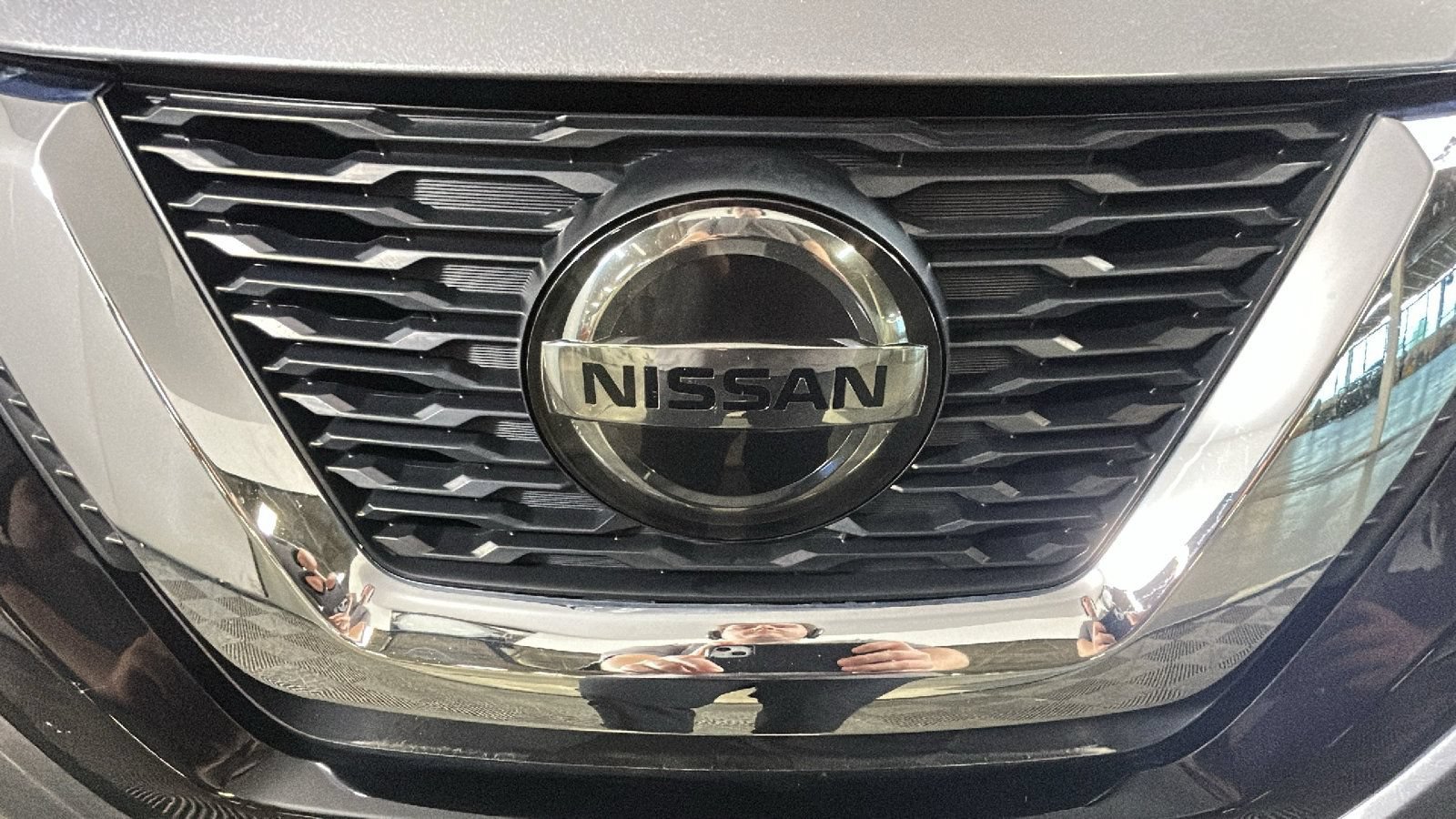 Used 2019 Nissan Rogue S FWD image 8