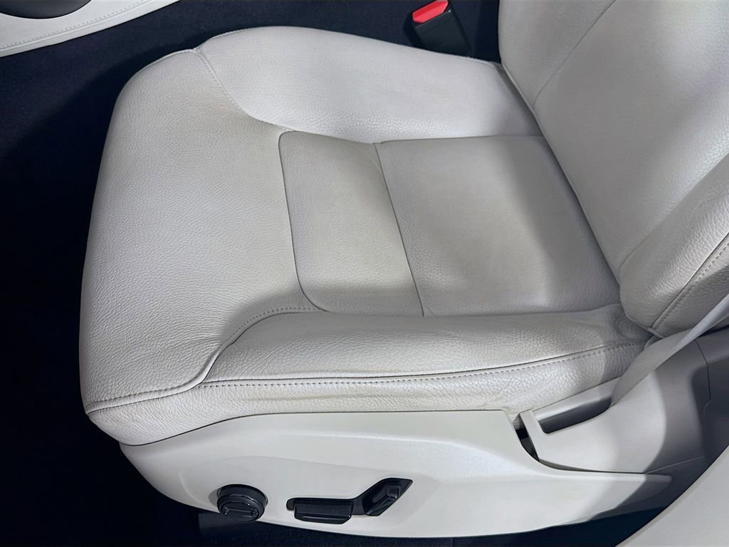 Used 2021 Volvo XC90 T6 Momentum image 23
