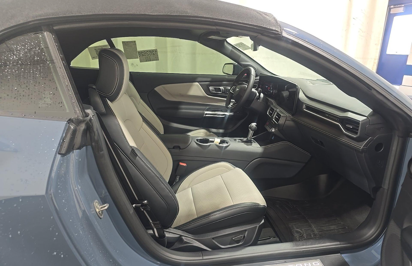 Used 2025 Ford Mustang Premium RWD image 8