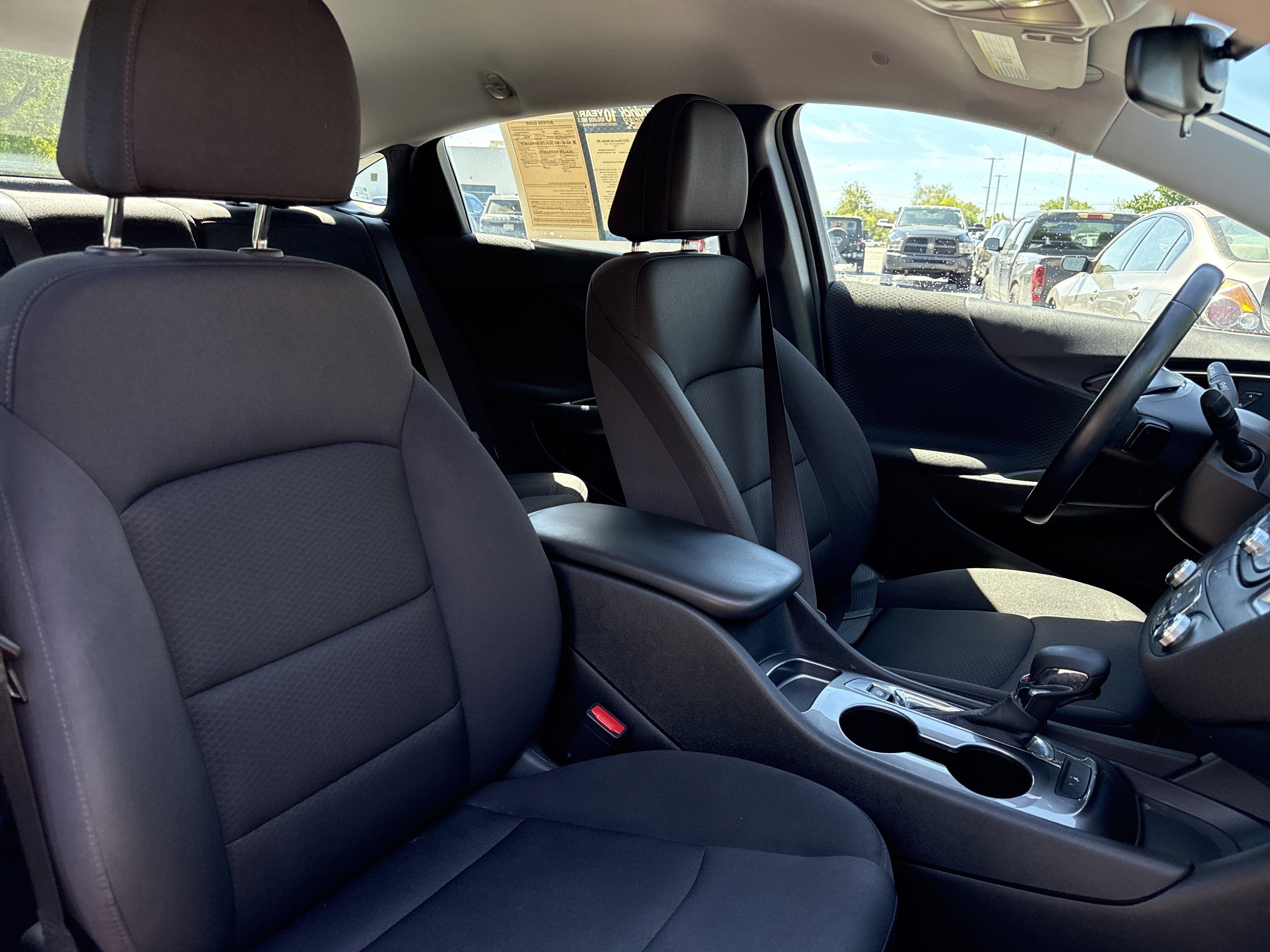 Used 2023 Chevrolet Malibu RS image 31