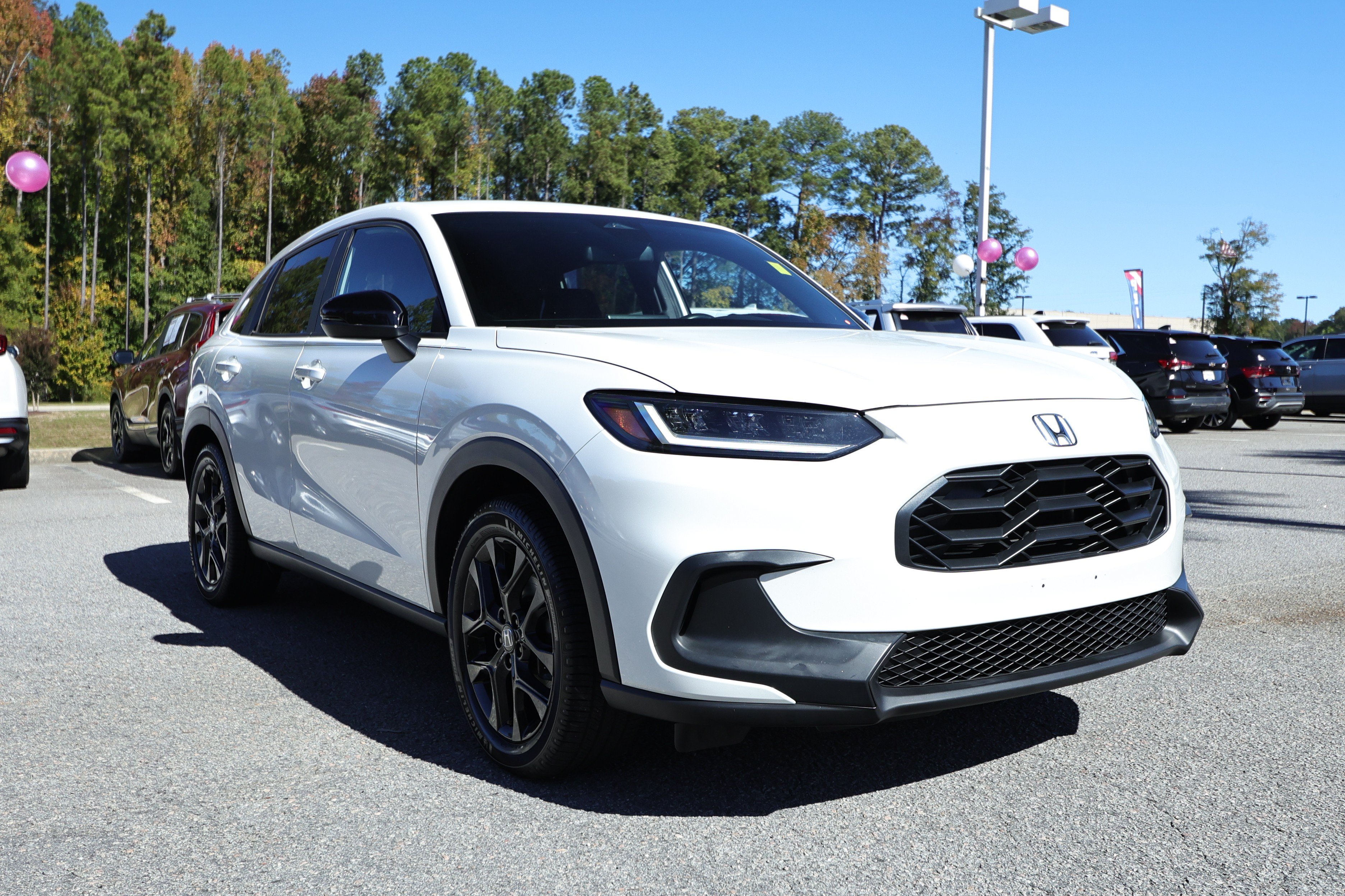 Used 2023 Honda HR-V Sport image 3