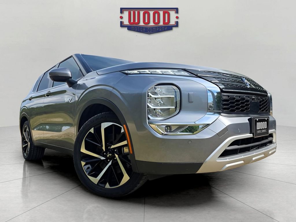 Used 2023 Mitsubishi Outlander SE image 13