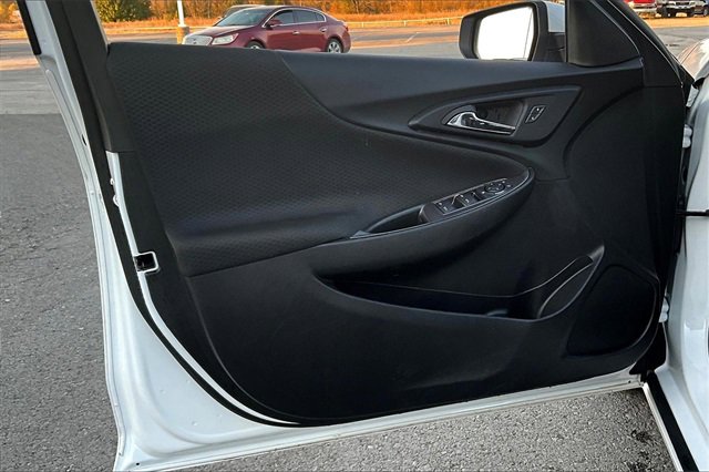 Used 2023 Chevrolet Malibu LT image 20