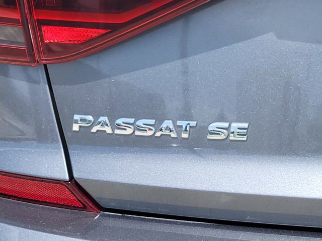 Used 2017 Volkswagen Passat 1.8T SE w/ SE Lighting Package FWD image 11