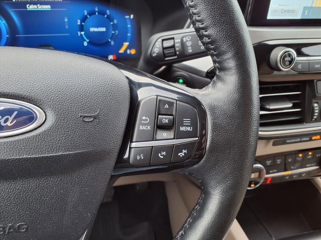 Used 2021 Ford Escape Titanium image 24