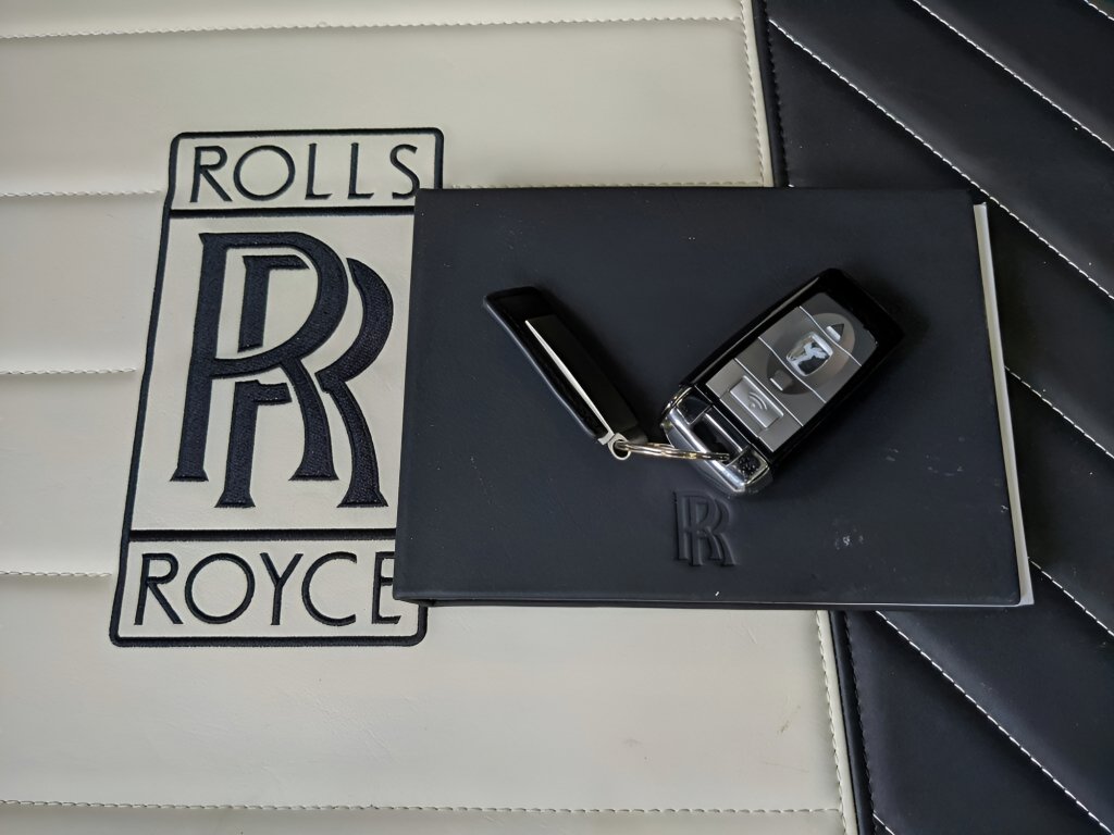 Used 2014 Rolls-Royce Ghost image 35