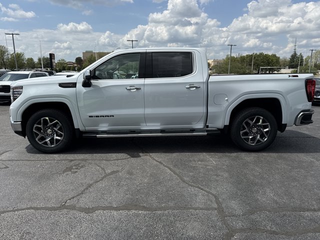 New 2026 GMC Sierra 1500 SLT image 12