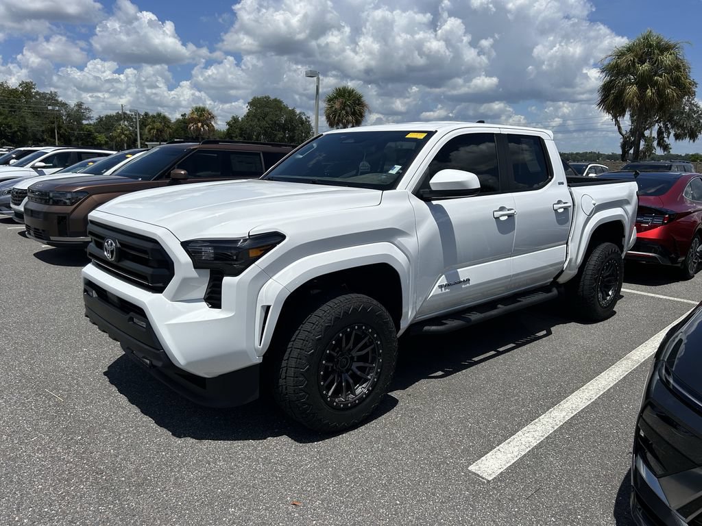 Used 2024 Toyota Tacoma SR5 RWD image 8
