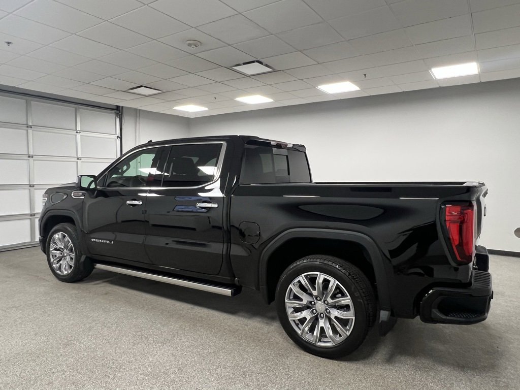 Used 2025 GMC Sierra 1500 Denali w/ Denali Reserve Package image 9