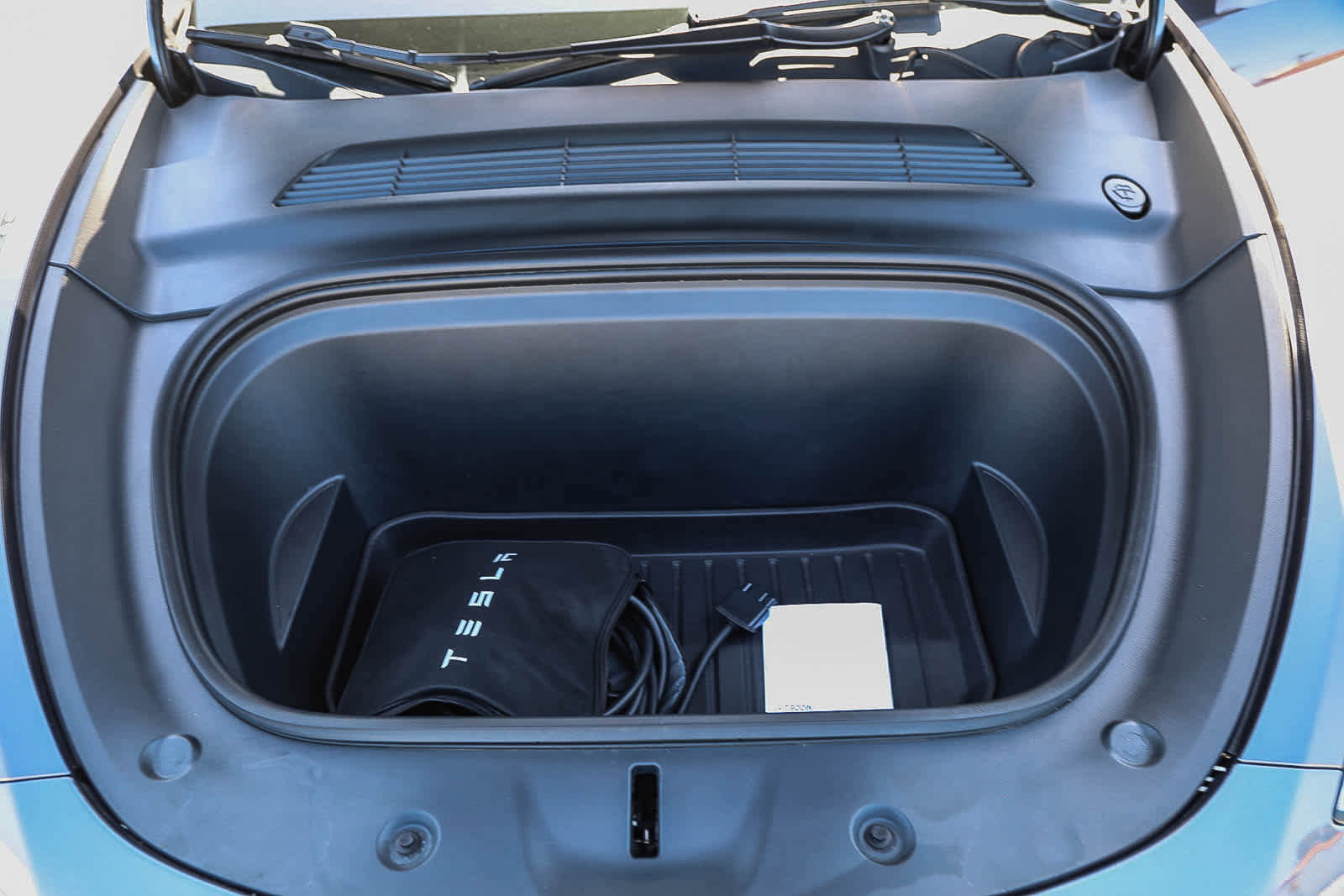 Used 2021 Tesla Model Y Long Range image 25