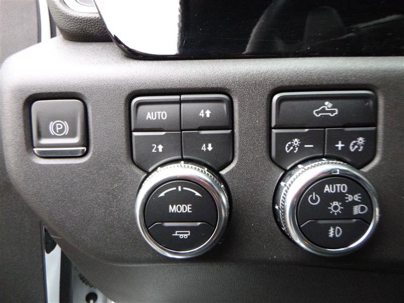 Used 2024 GMC Sierra 1500 Elevation w/ Preferred Package image 18