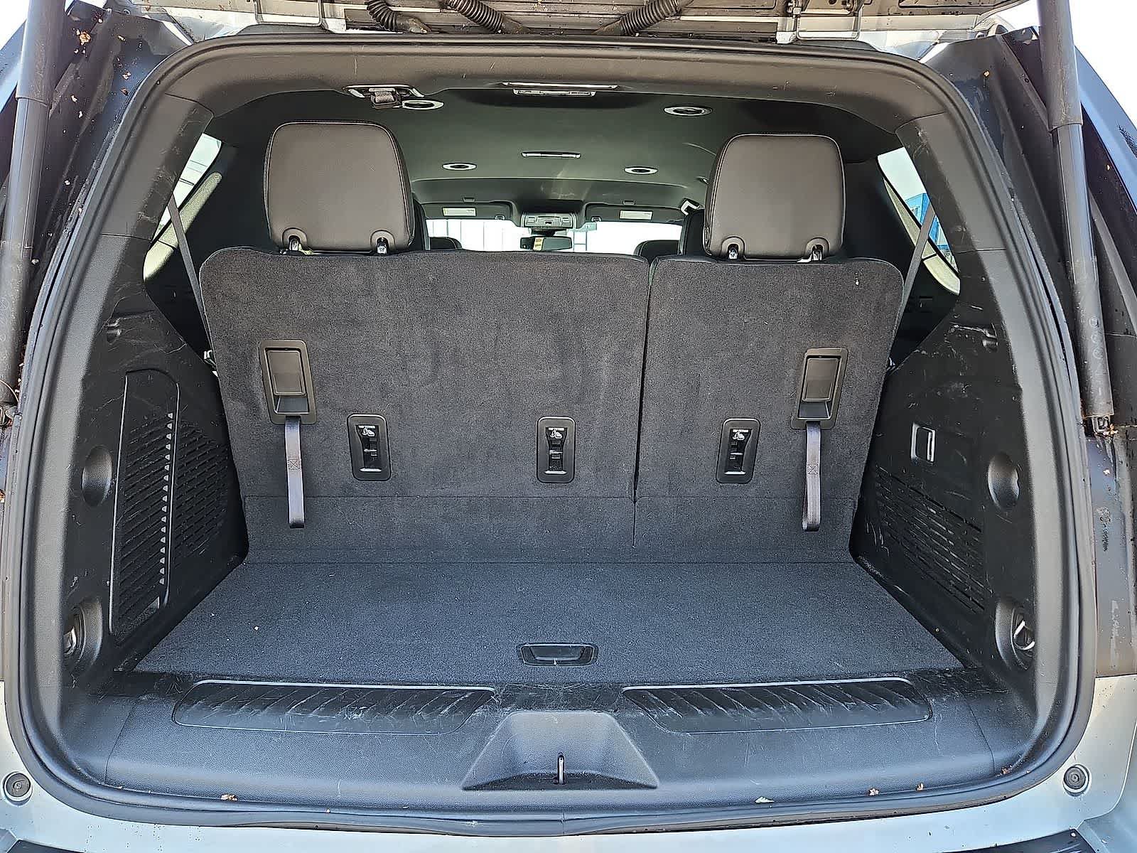 Used 2024 GMC Yukon SLT AWD/4WD image 31