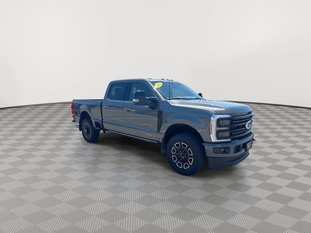 Used 2026 Ford F350 Platinum AWD/4WD image 2