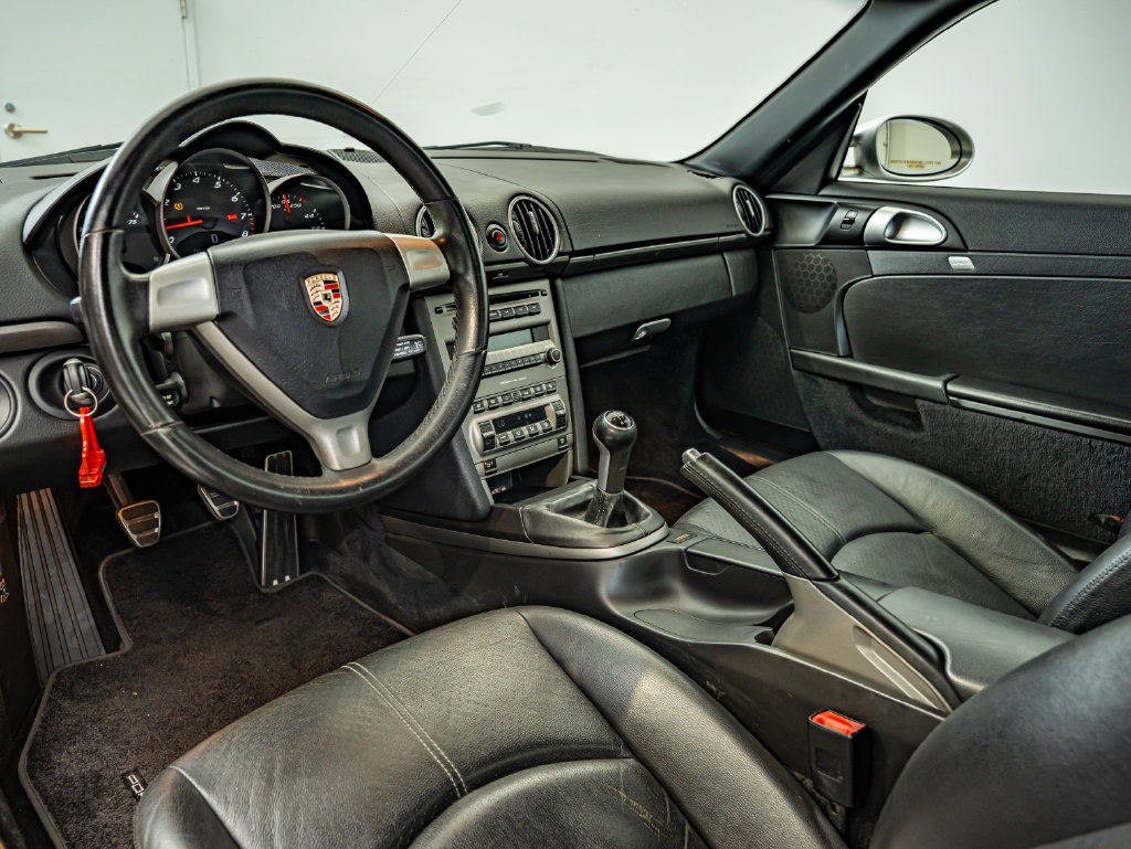 Used 2007 Porsche Cayman RWD image 4