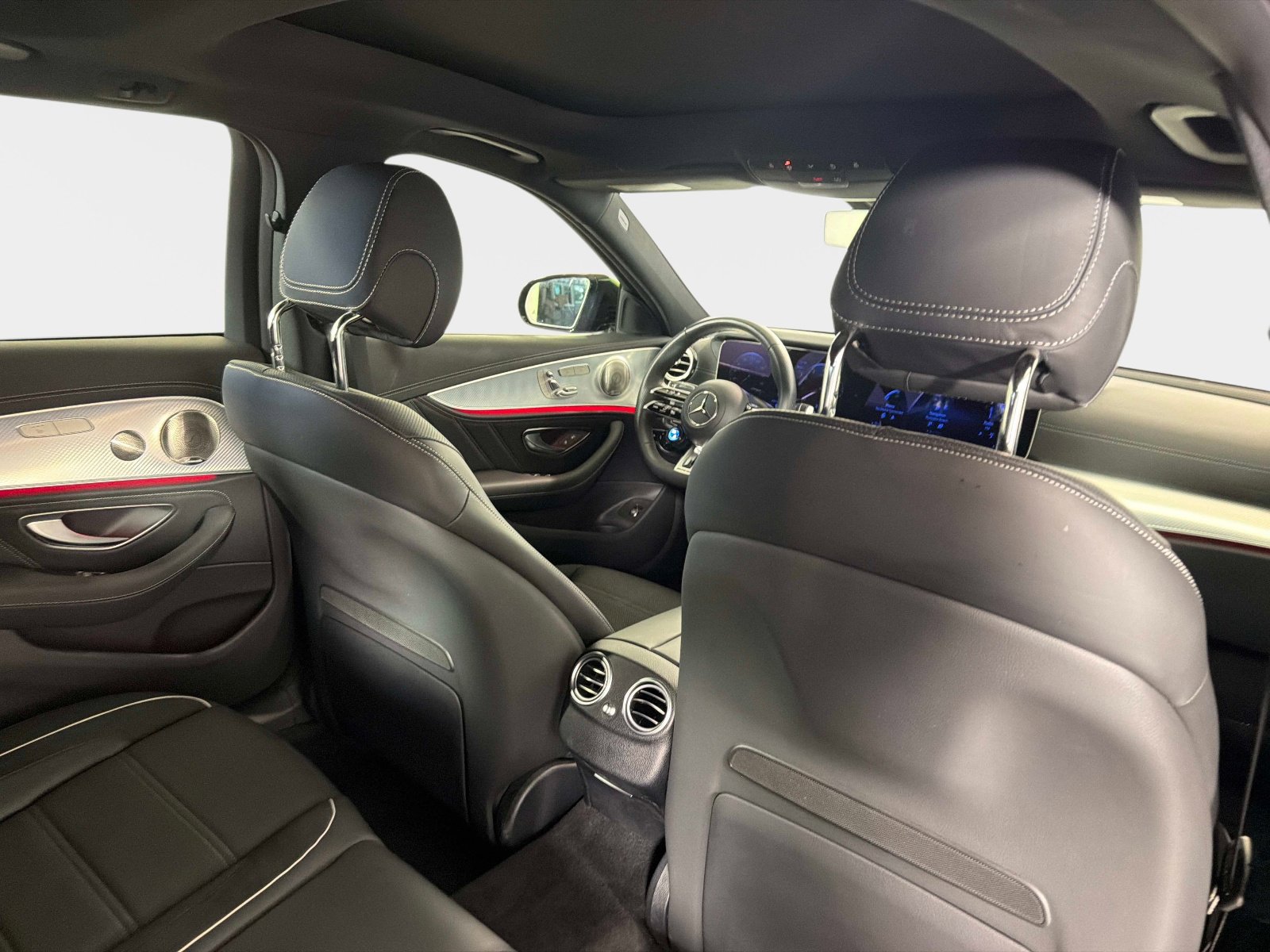 Used 2023 Mercedes-Benz E 63 AMG S image 28