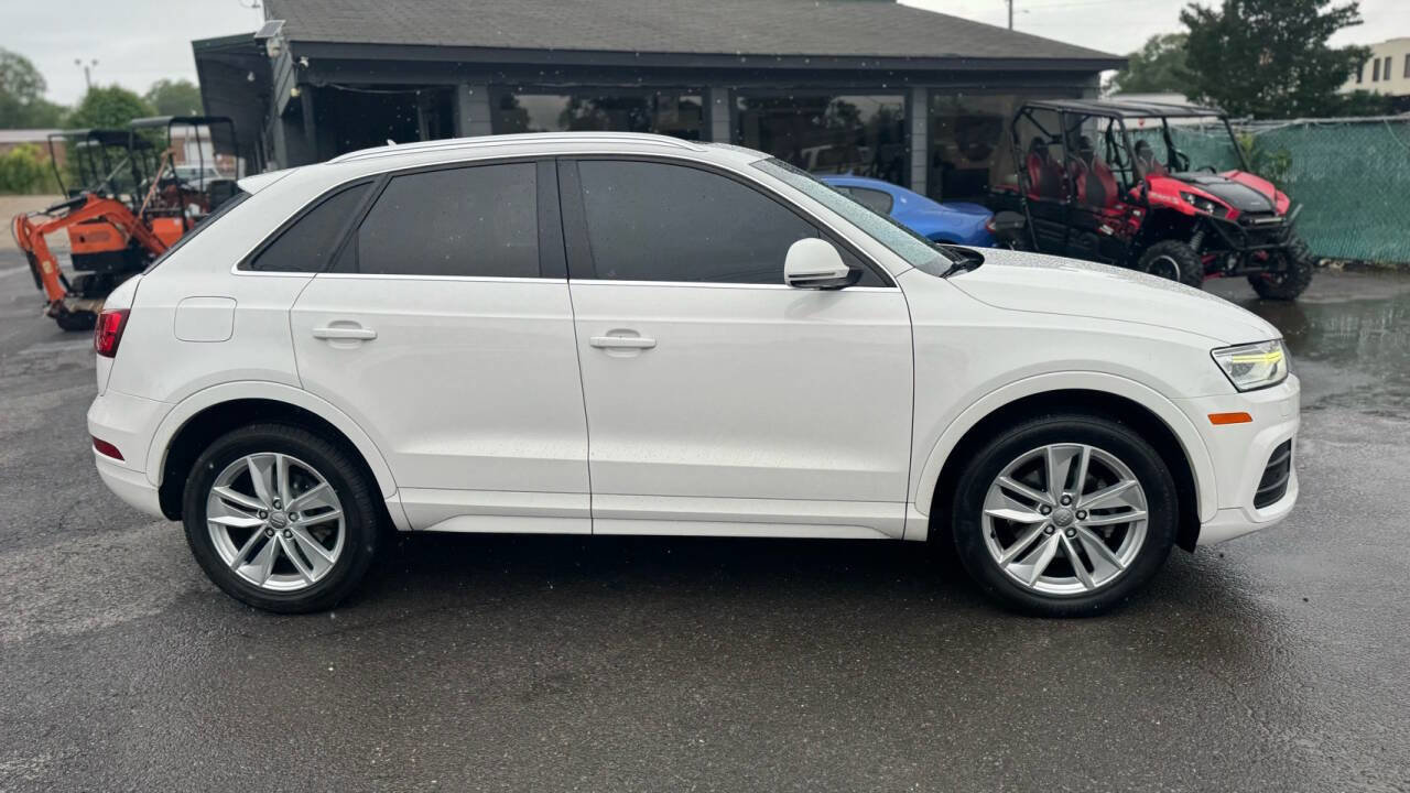 Used 2017 Audi Q3 2.0T Premium Plus w/ Premium Plus Package image 17