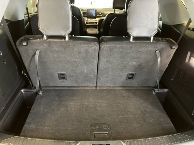 Used 2022 Ford Explorer XLT image 37