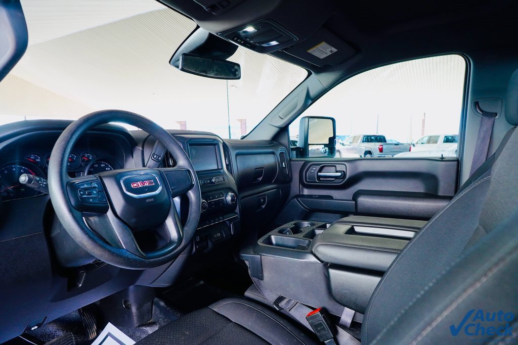 Used 2025 GMC Sierra 2500 Pro image 5