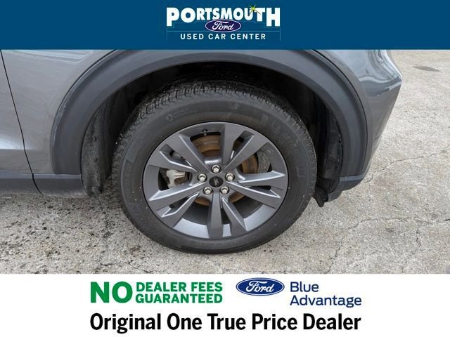 Used 2022 Ford Explorer XLT w/ Equipment Group 202A AWD/4WD image 36