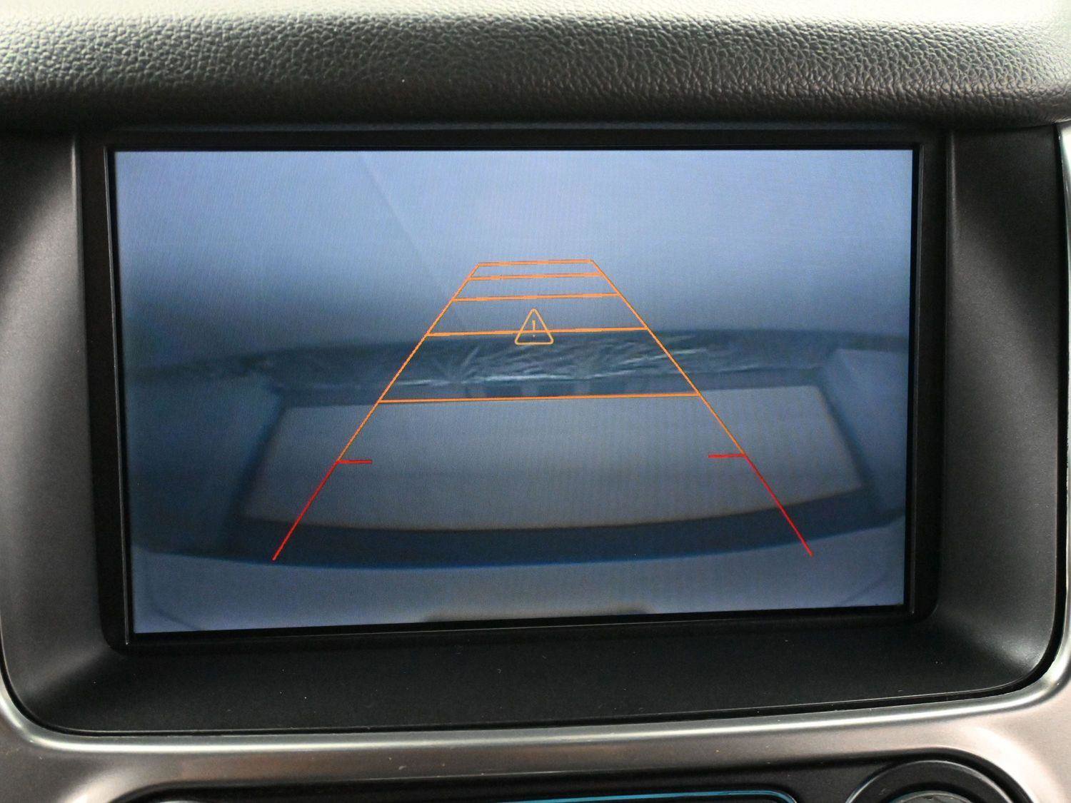 Used 2015 Chevrolet Suburban LT image 26