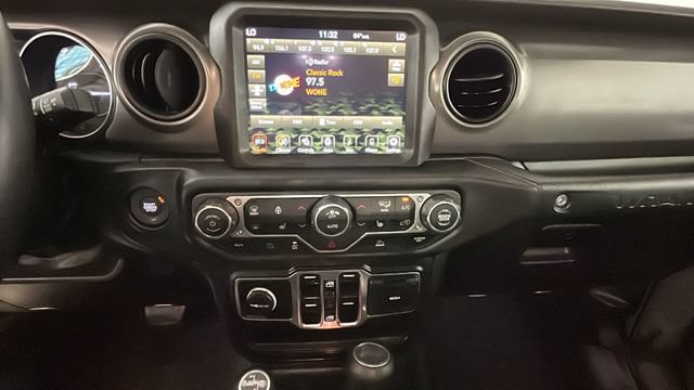 Used 2023 Jeep Wrangler Unlimited w/ Cold Weather Group AWD/4WD image 23