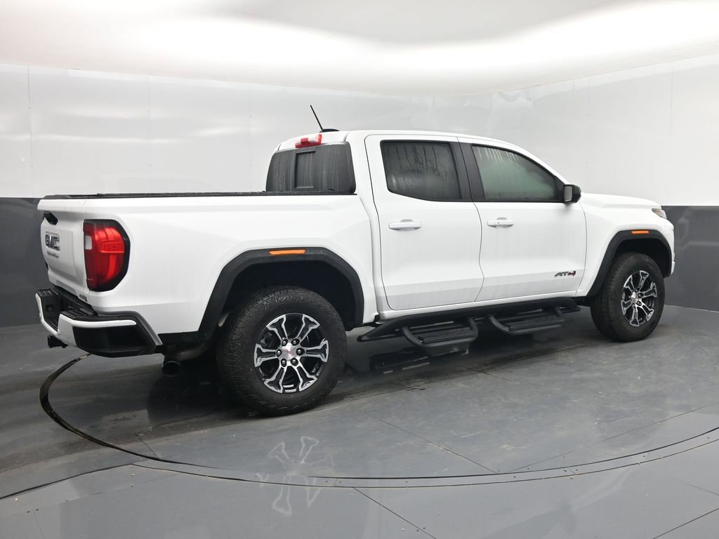 Used 2025 GMC Canyon AT4 w/ Technology Plus Package AWD/4WD image 3
