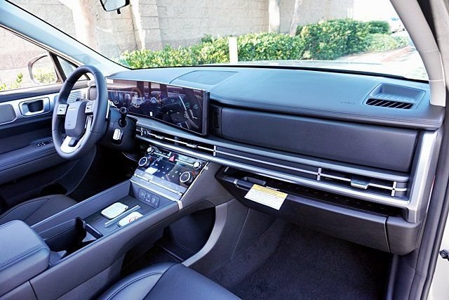 New 2026 Hyundai Santa Fe SEL FWD image 11
