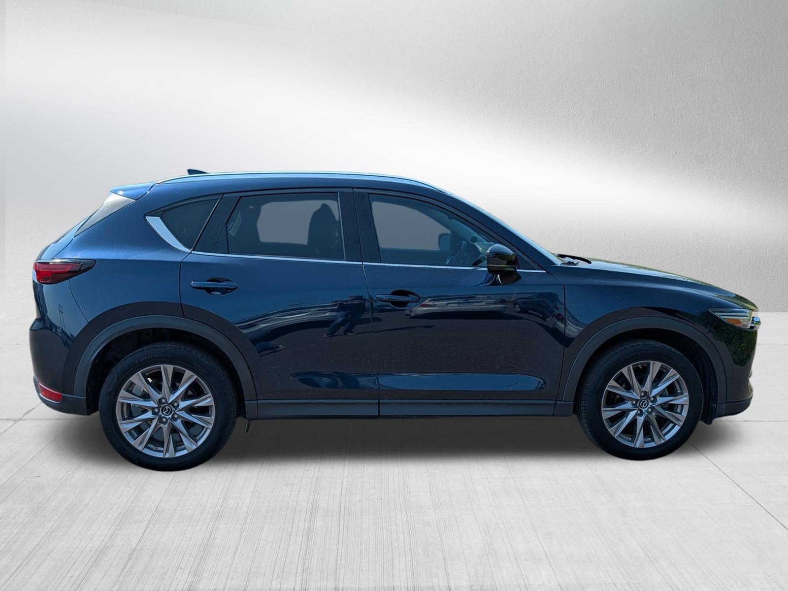 Used 2019 MAZDA CX-5 Grand Touring w/ GT Premium Package AWD/4WD image 8