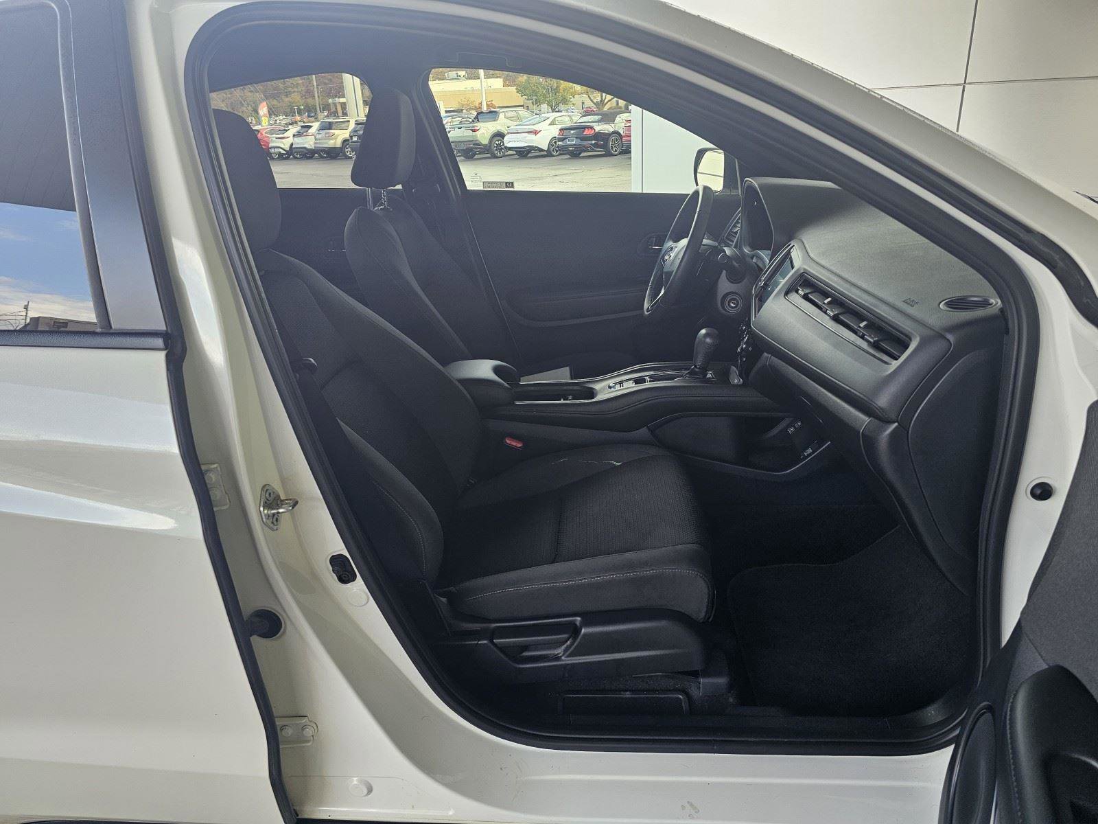 Used 2021 Honda HR-V Sport image 13