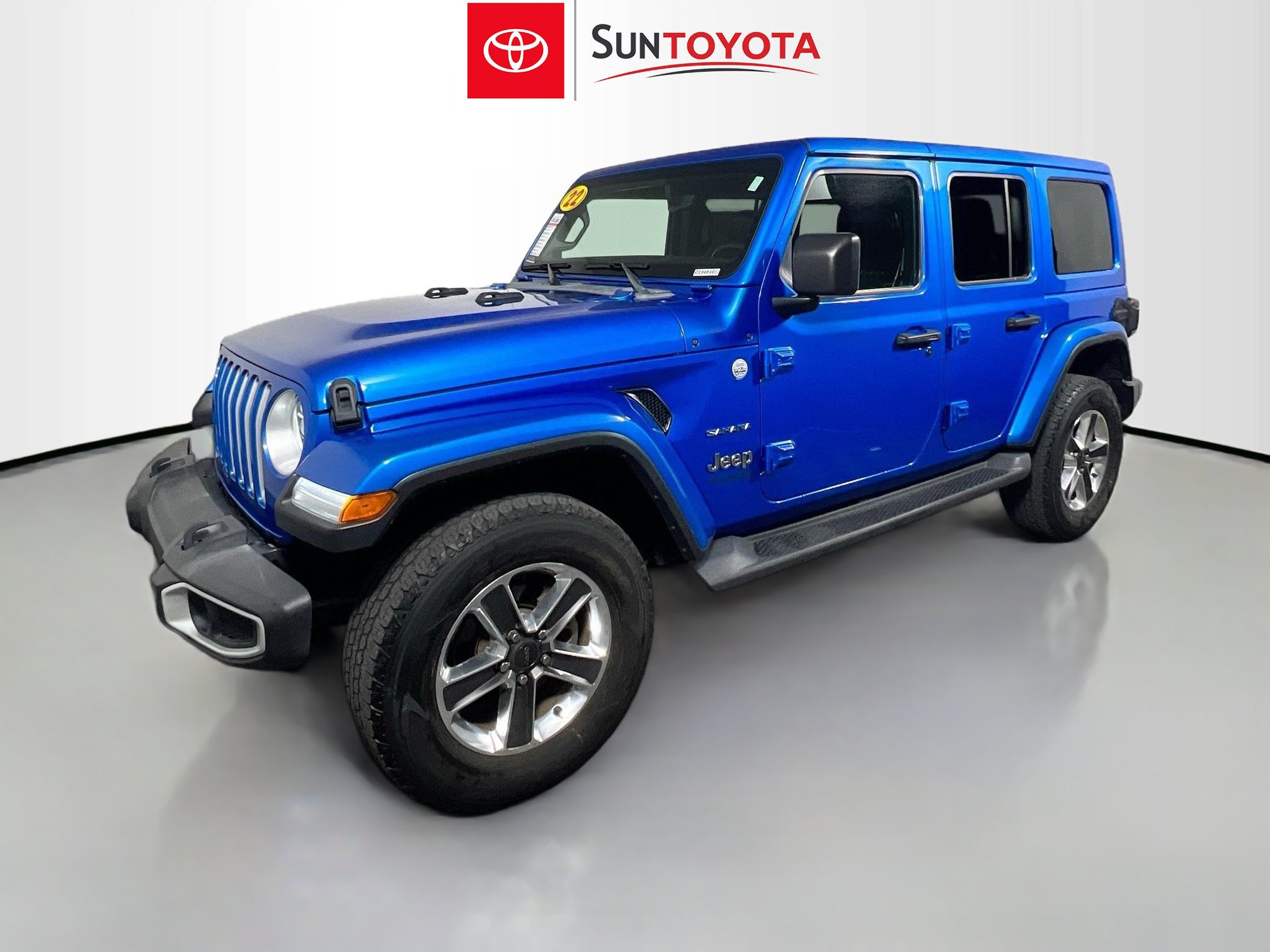 Used 2022 Jeep Wrangler Unlimited Sahara w/ LED Lighting Group AWD/4WD image 9