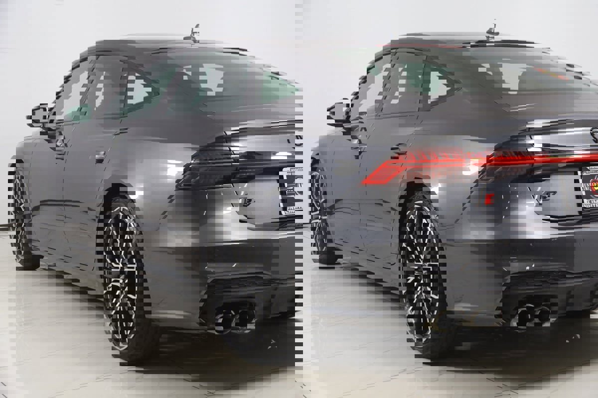 Used 2022 Audi S7 Prestige w/ Prestige Package image 26