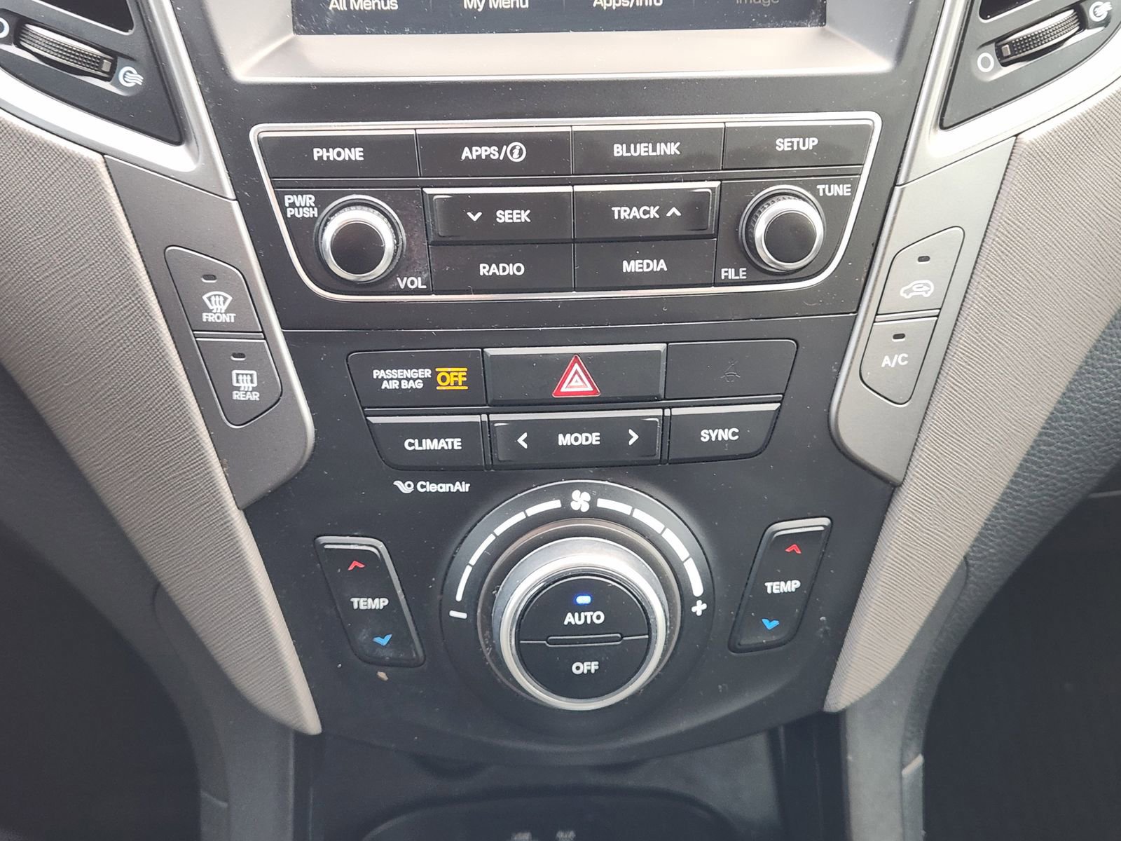 Used 2018 Hyundai Santa Fe Sport w/ 2.4L Value Package 02 image 19