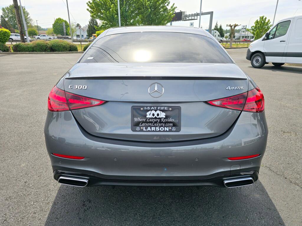 Used 2024 Mercedes-Benz C 300 4MATIC Sedan image 5