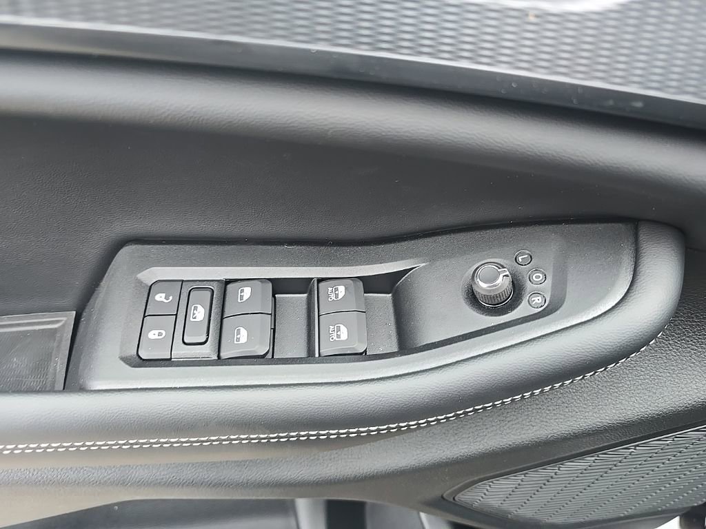 New 2025 Jeep Grand Cherokee Laredo X image 19