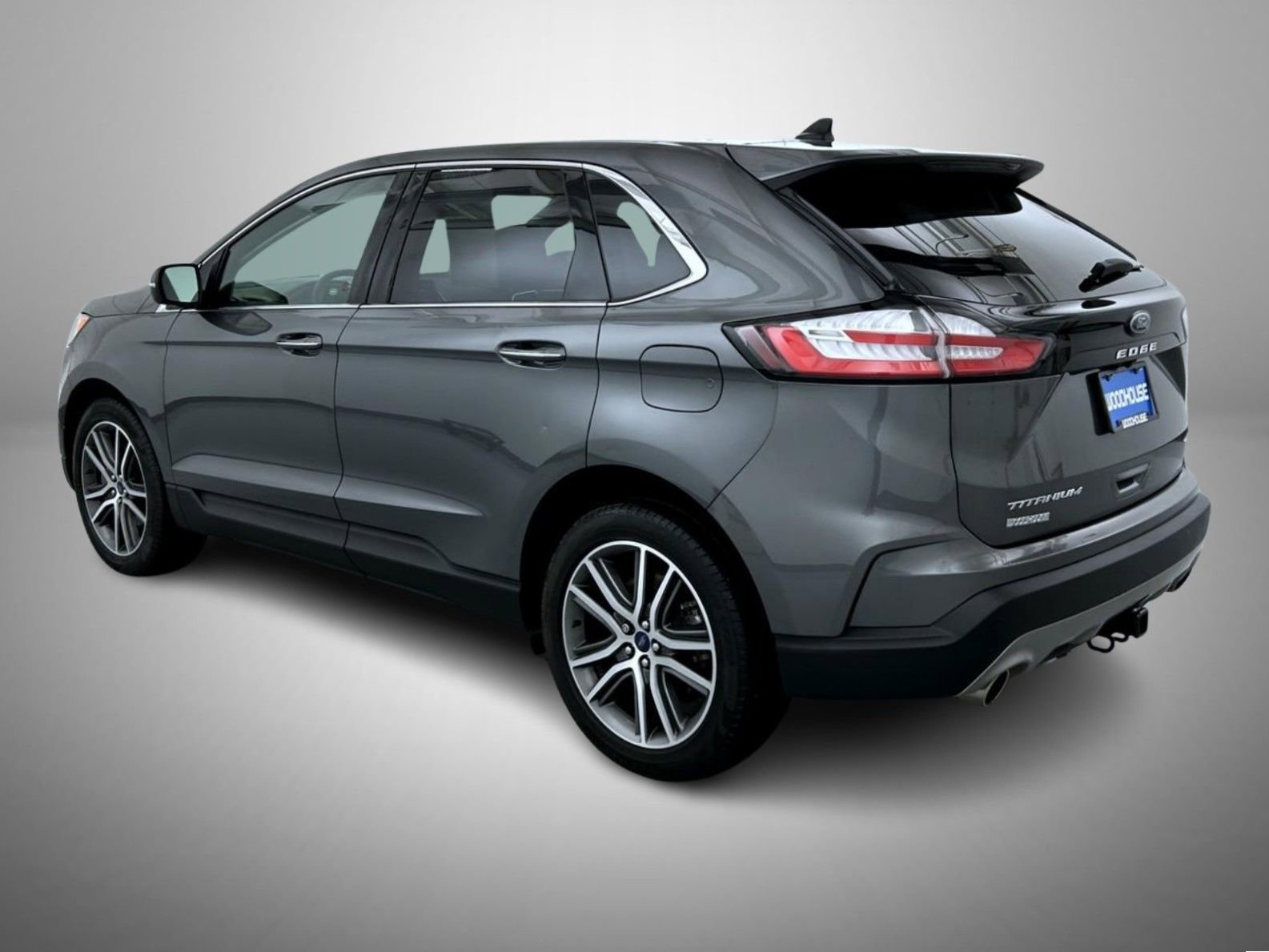 Used 2022 Ford Edge Titanium w/ Class II Trailer Tow Package AWD/4WD image 7